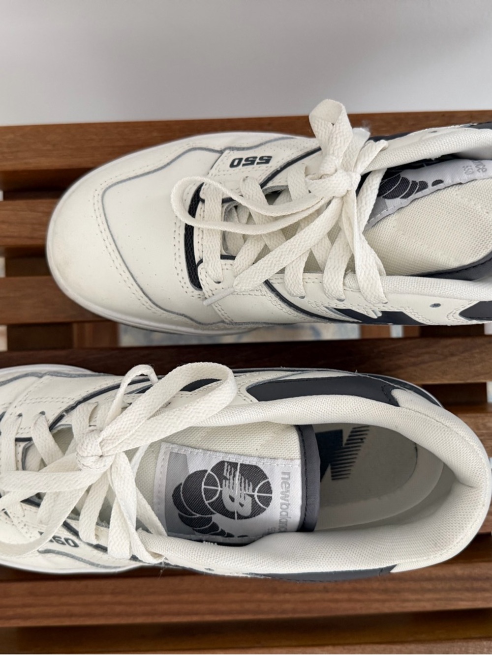 New Balance 550 Womens White and Gray Low-Top Sneakers - Picture 5 of 8